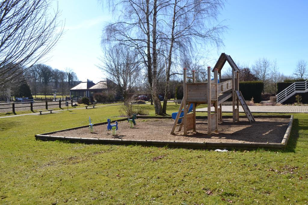 Le Relais De La Haute Sambre Lobbes Exteriör bild